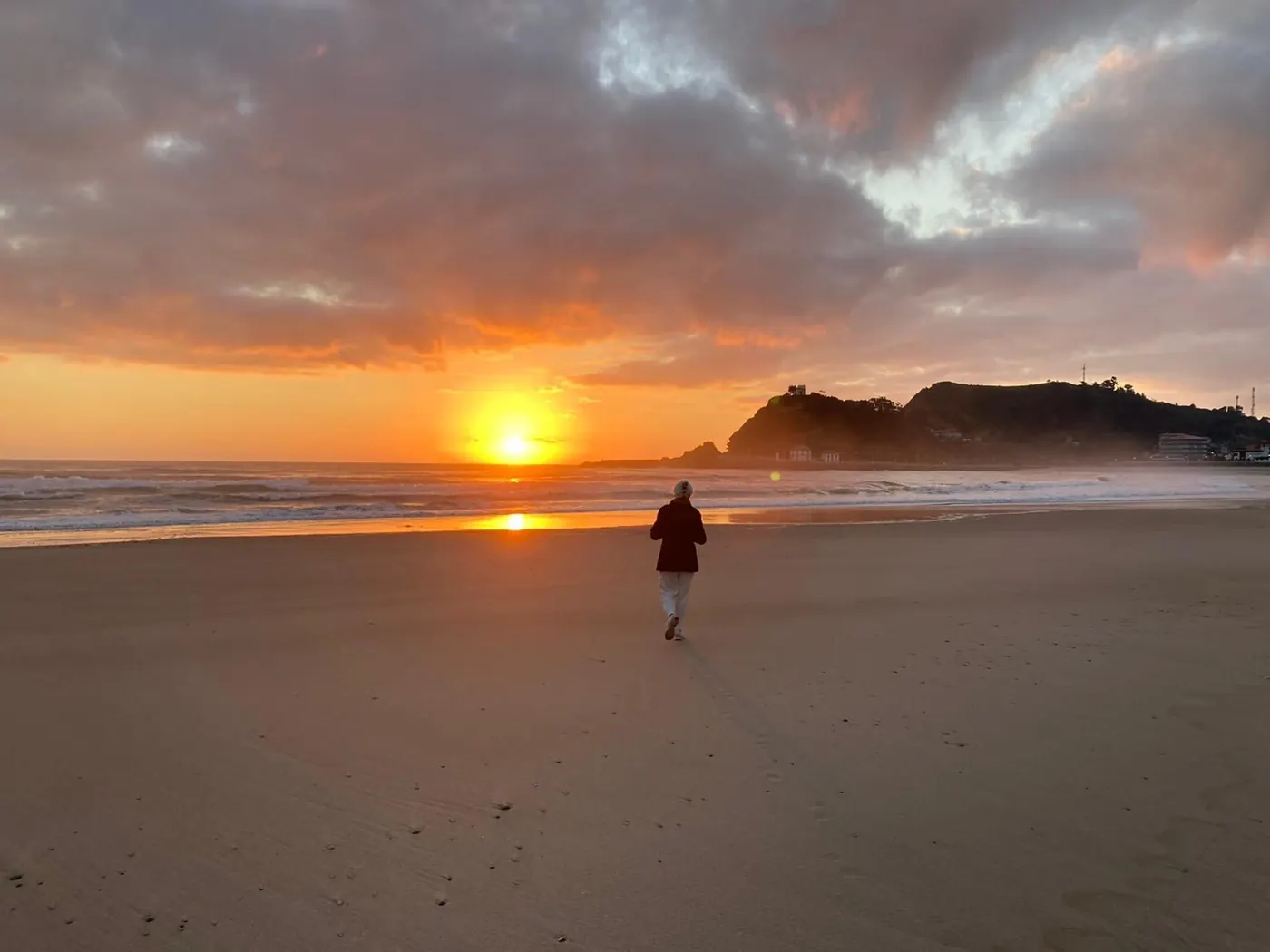 Atardecer en la playa de Ribadesella